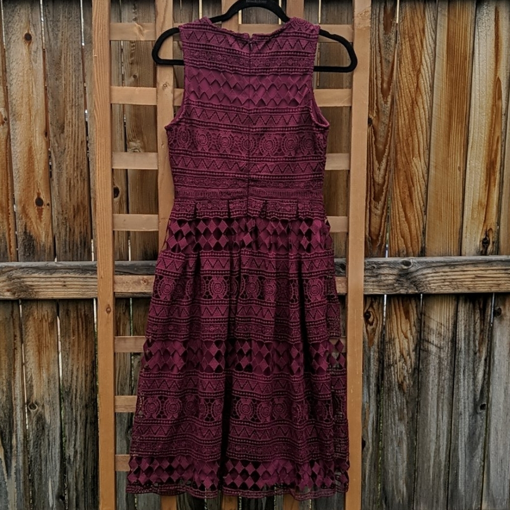 Lulu's Dress - Picture 4 of 6